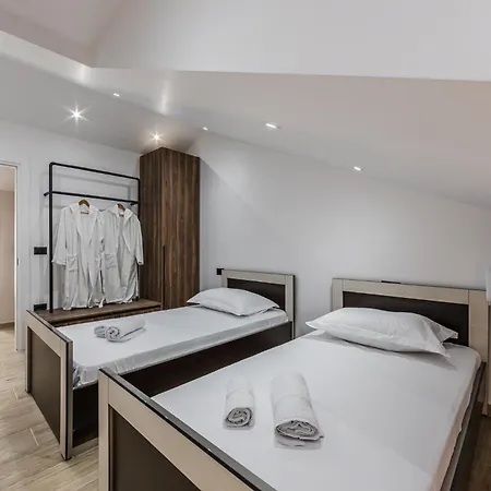 Azure Coast Living Duplex Appartamento Durrës