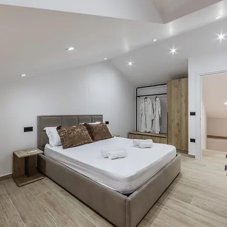 Azure Coast Living Duplex Appartamento