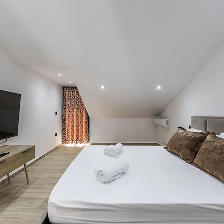 Azure Coast Living Duplex Appartamento